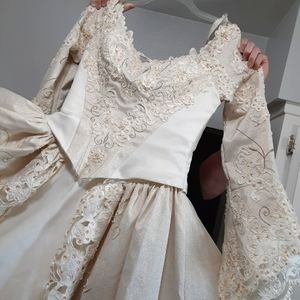 Vintage Wedding Dress!